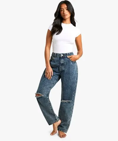 boohoo Womens Petite Basics High Waisted Ripped Mom Jean