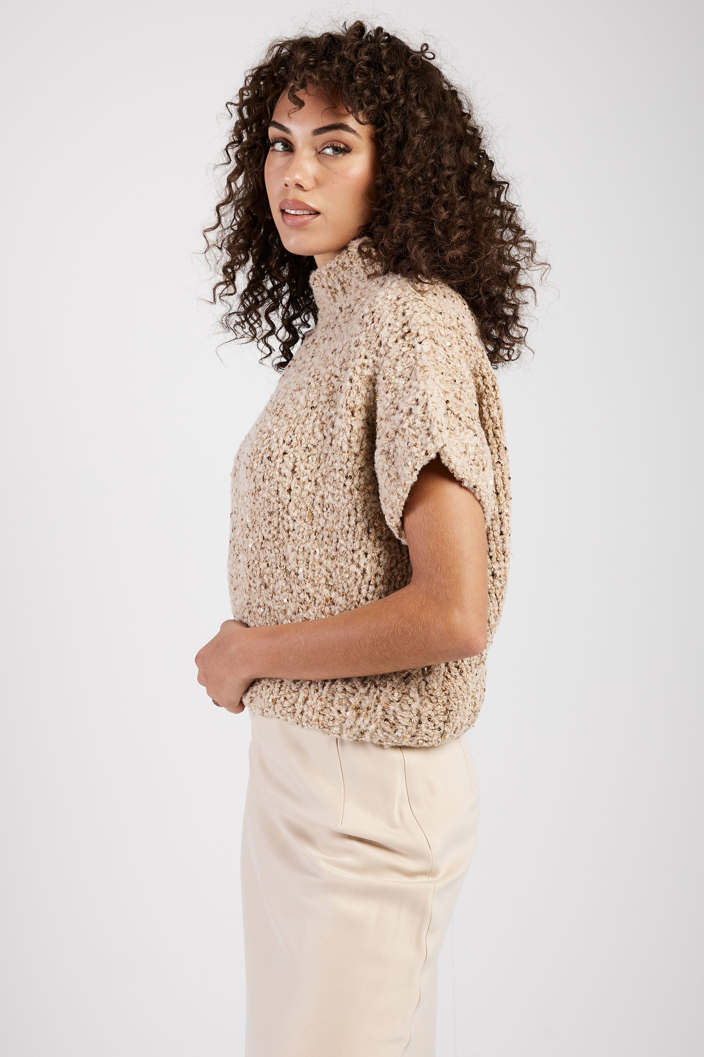 Cropped Knit Wool Sweater in Champagne