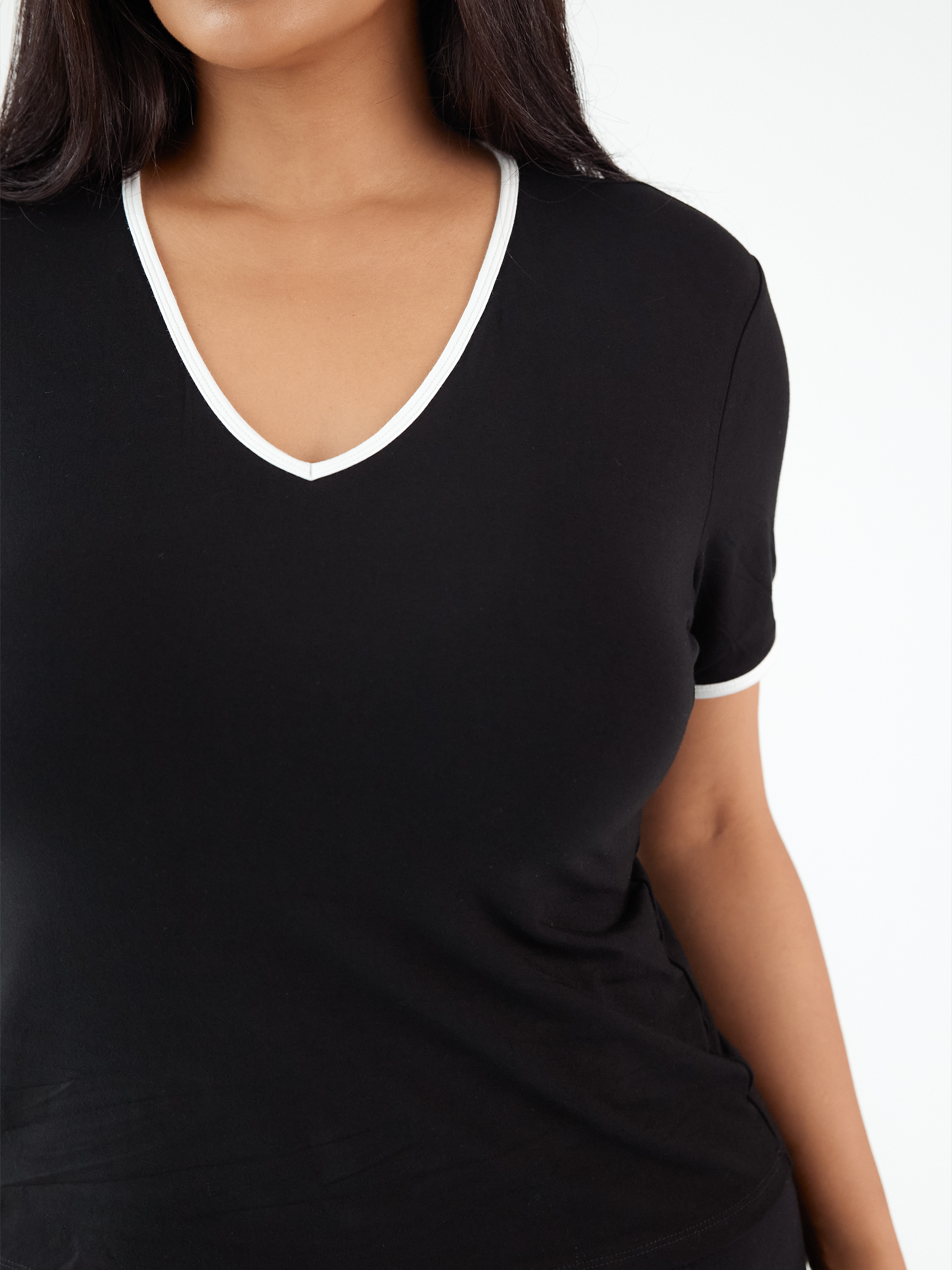 Loose V-Neck T-Shirt Brami