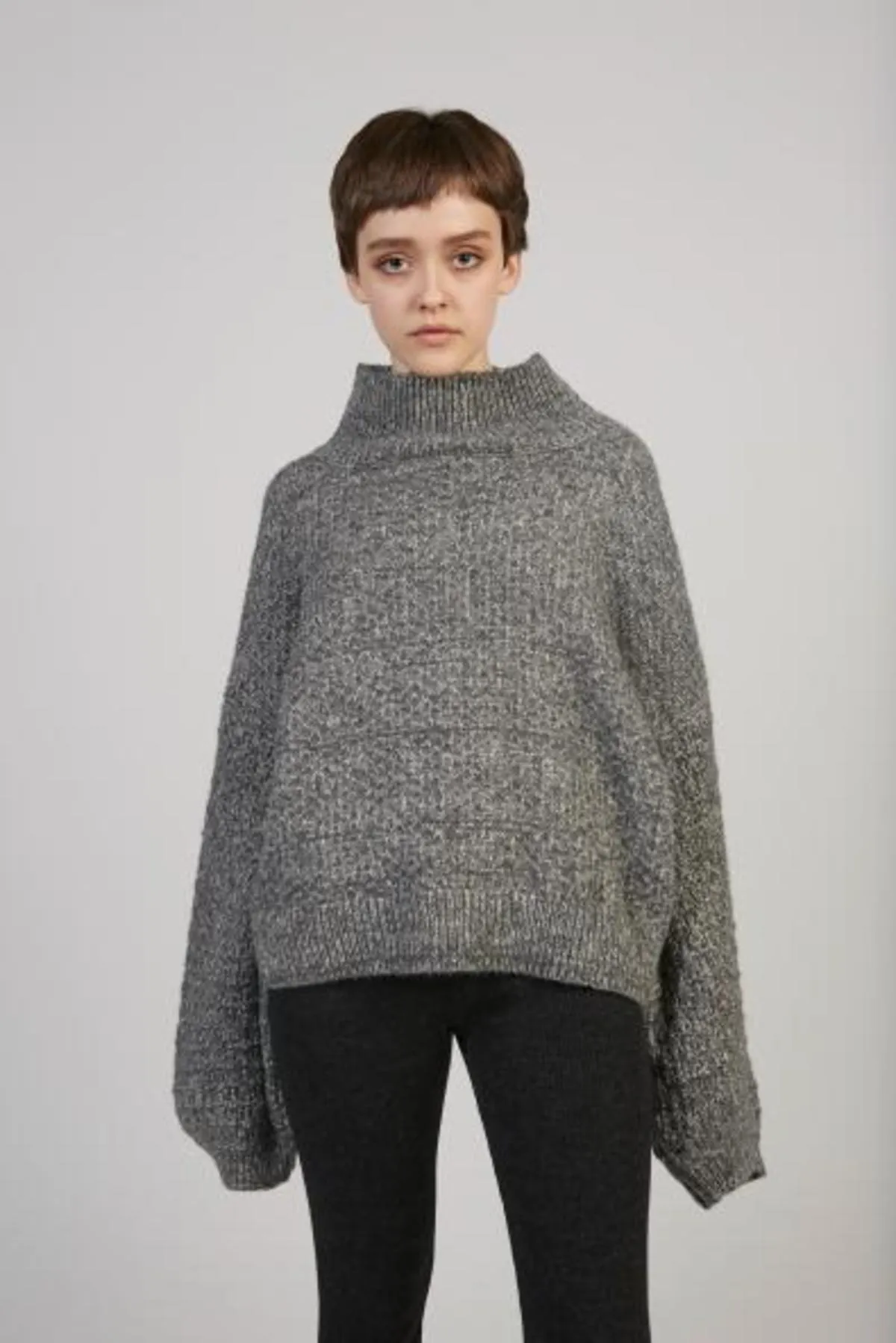 Tulip Sleeve sweater - charcoal