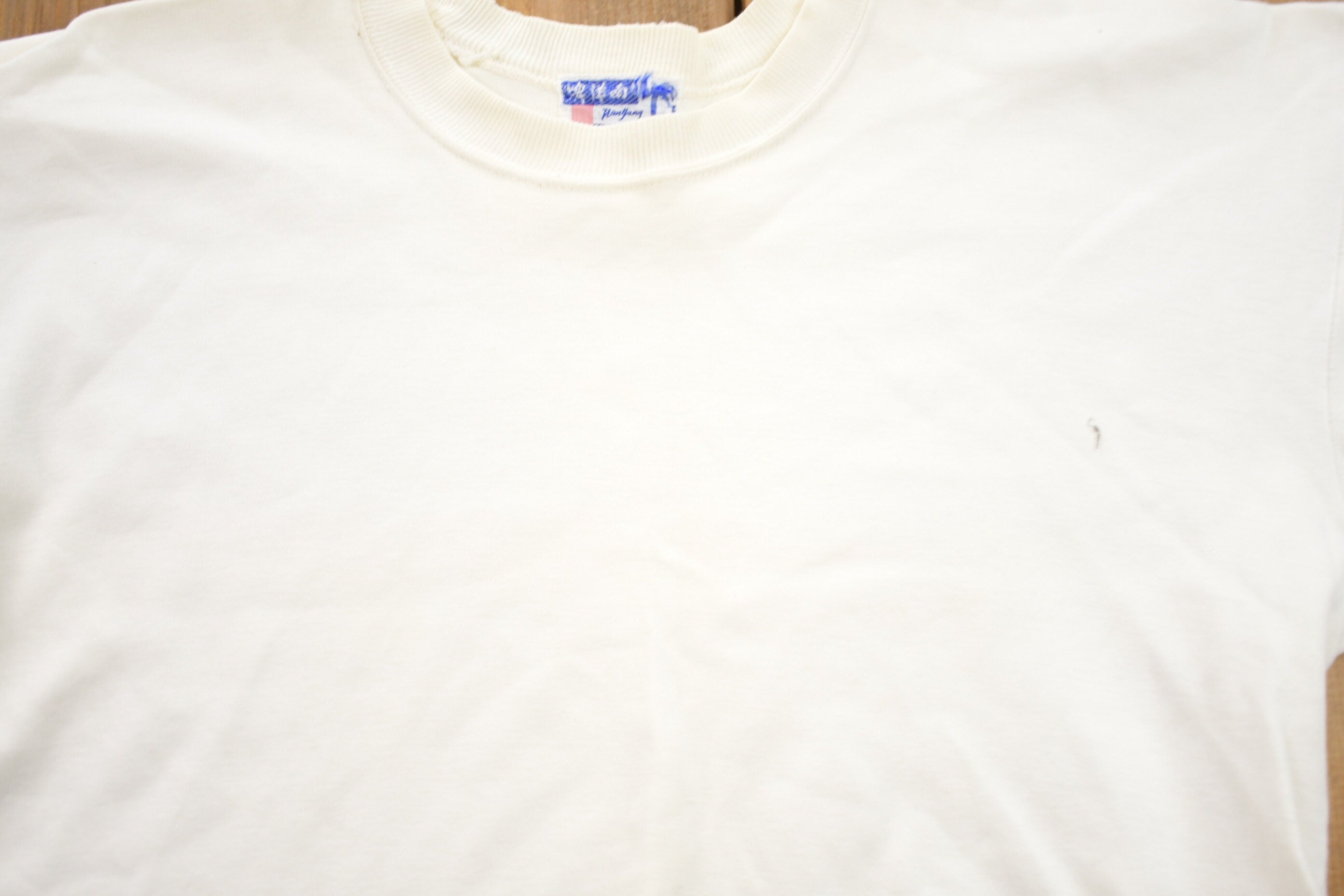 Vintage 1970s Blank Ringer T-Shirt / 70s Basic Ringer / Streetwear / Retro Style / Single Stitch / Made In USA / White Tee